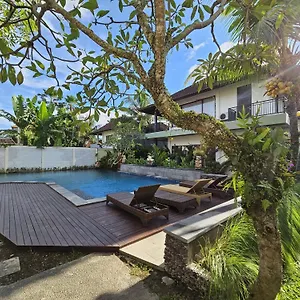 3* Vakantiepark Putri Ayu