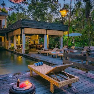 4* Vakantiepark Alam Sembuwuk