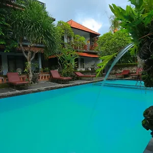 Pensionat Warsa's Garden Bungalow And Spa